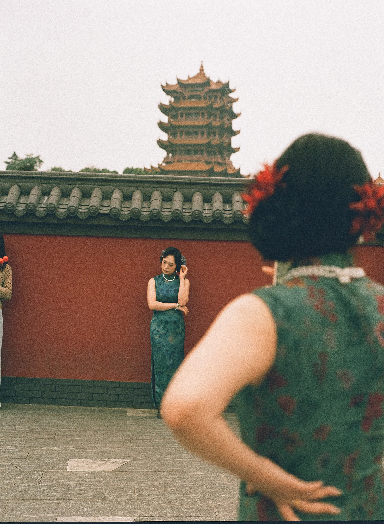 Parede vermelha — 赵庆 · Bronica ETRS · Lucky C200