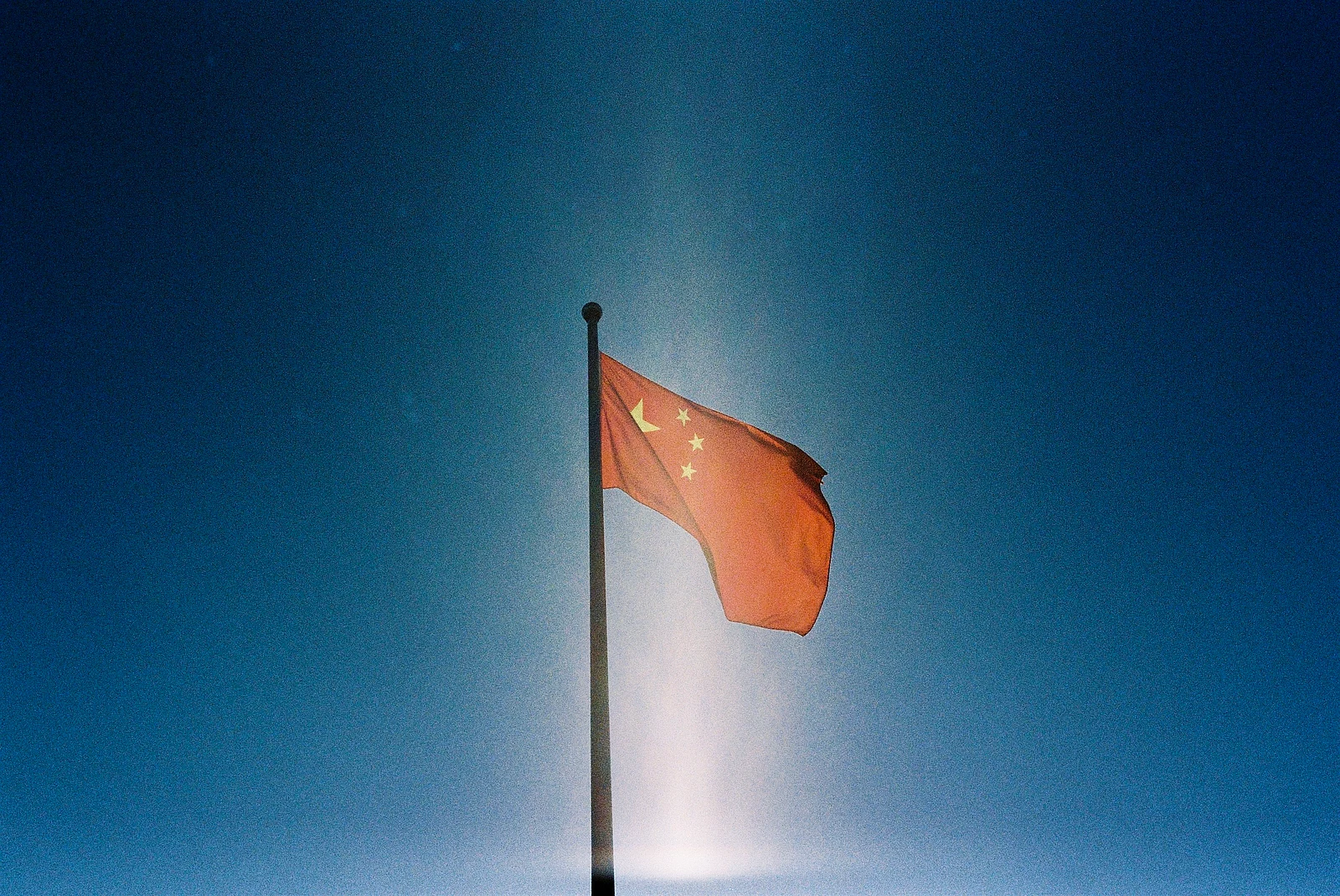 光 — 阿斯巴甜 · Canon EOS 50E · Kodak Gold 200