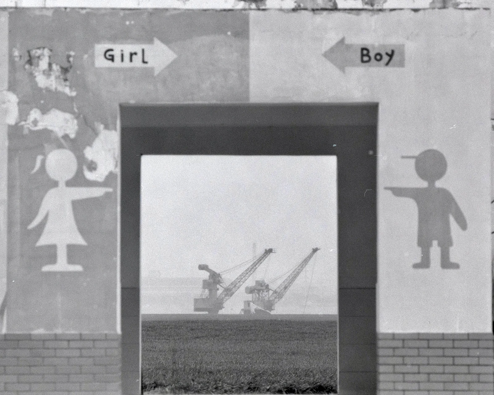 ペア — ASEG · Canon FT · Foma Pan100