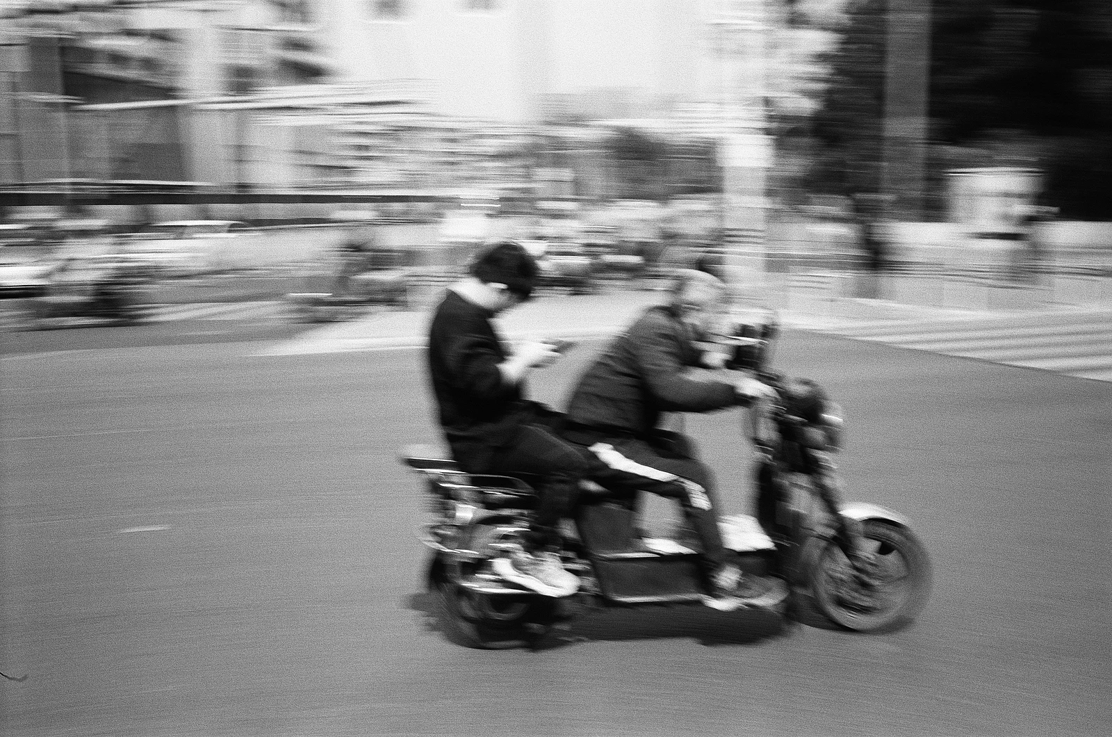 Pressa — Blackbird · Rollei Rollei 35S · Fomapan 100 Classic