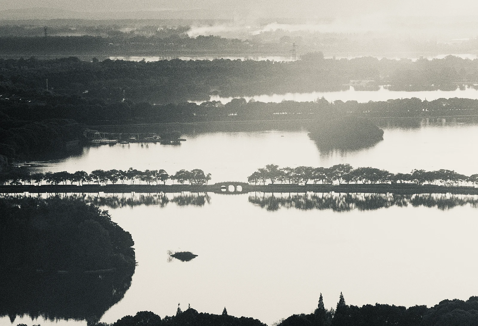 Pareja en el lago — ASEG · Canon AL-1 · Yes!Star C200